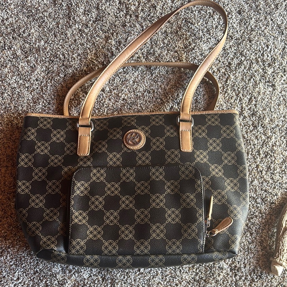 Chic Black and Tan Shoulder Bag with Checkered Pattern
